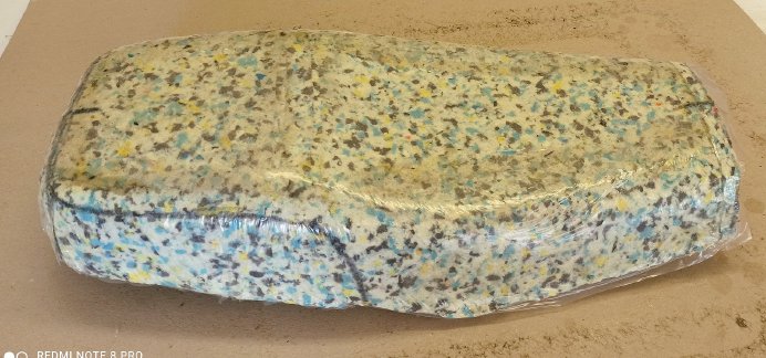 Motorülés káró mintával tűzve