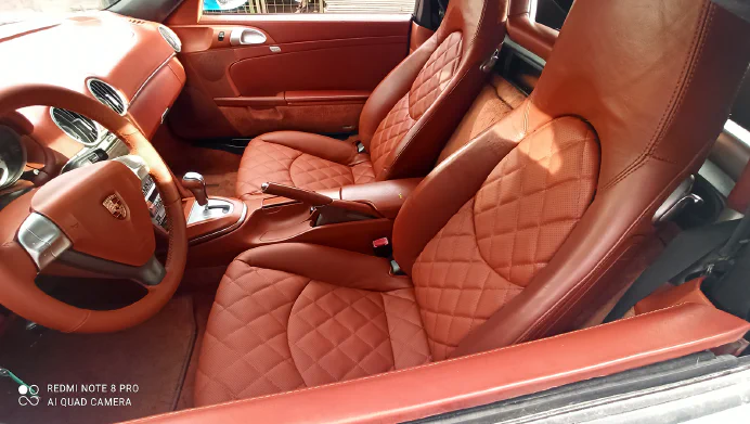 Porsche kárpitozása